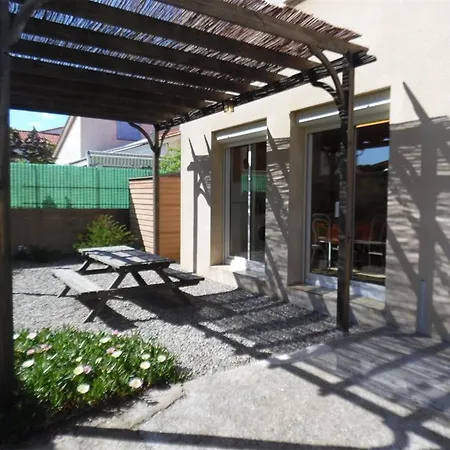 Deux-pieces Avec Terrasse Pres De La Plage, Parking Securise - Fr-1-696-108 Canet-en-Roussillon