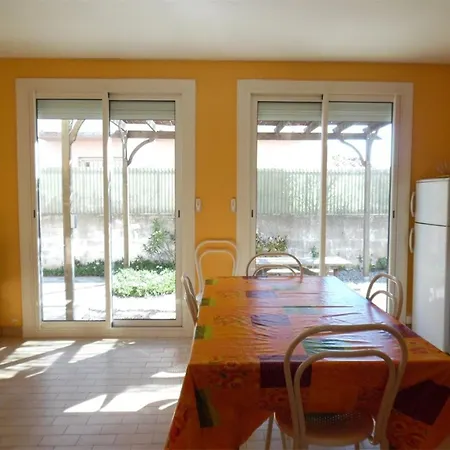 Deux-pieces Avec Terrasse Pres De La Plage, Parking Securise - Fr-1-696-108 Lägenhet Canet-en-Roussillon
